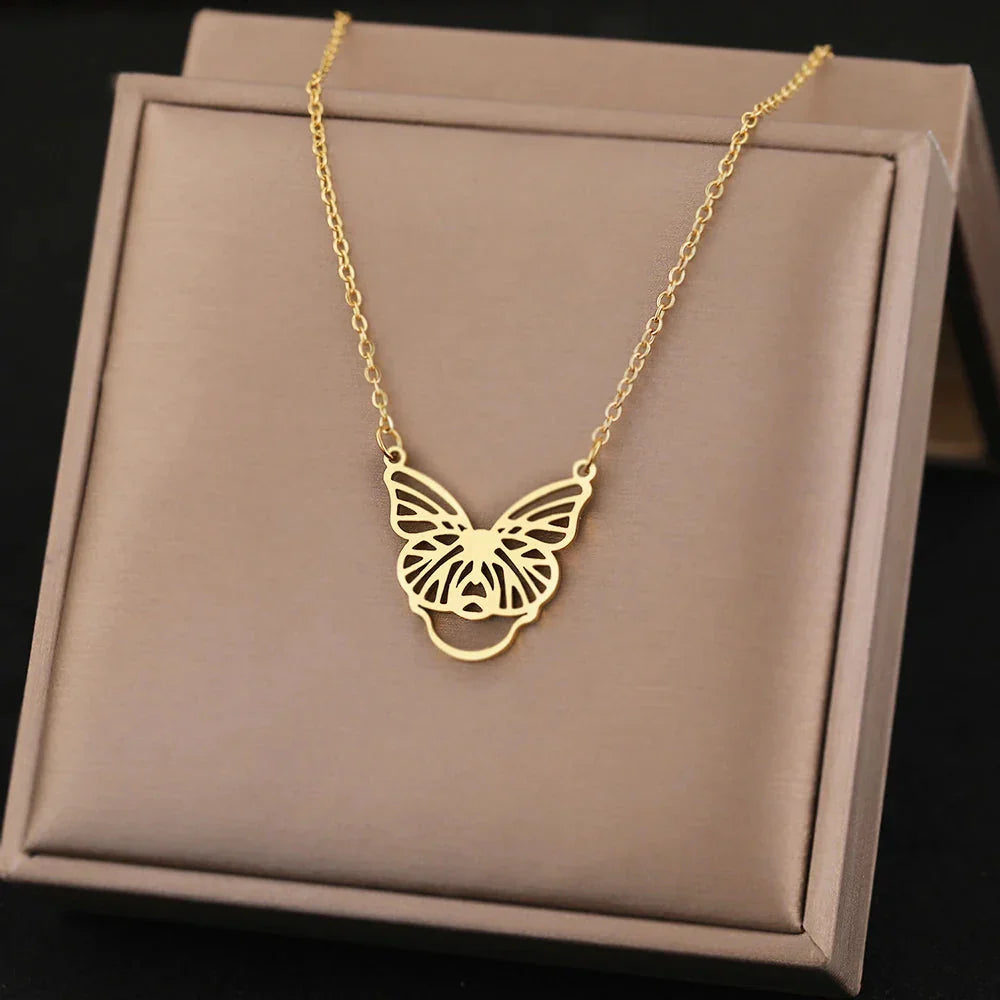 Zima, która połyskuje – biżuteria, która rozświetla twarz, styl i… nastrój