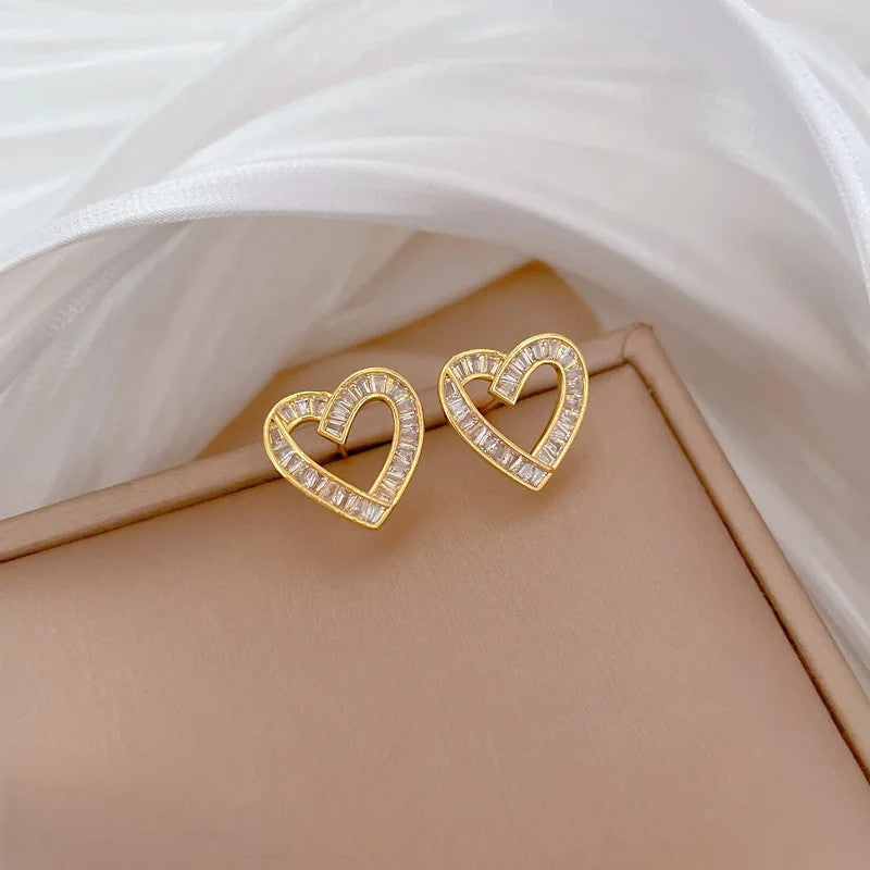 Zestaw biżuterii z motywem serc